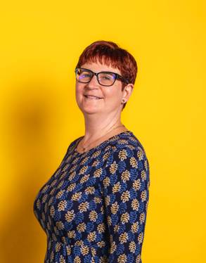 Debbi Newstead staff profile photo