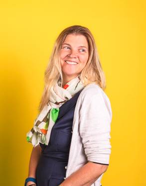 Justine Oakes staff profile photo