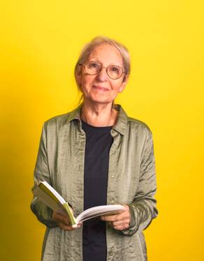 Nicola Foster staff profile photo