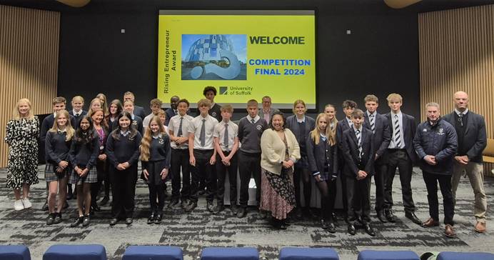 large group of students and lecturers