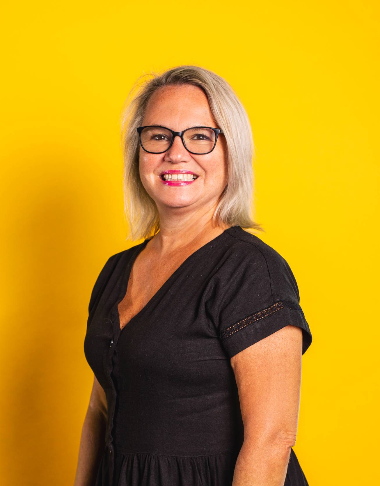 Tina Davey staff profile photo